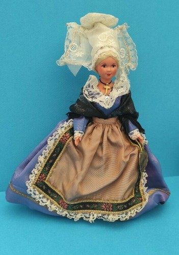 Poupée folklorique marylise - poupée,