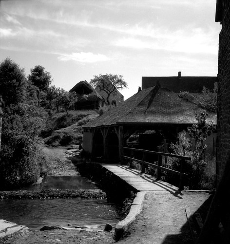 Lavoir village rivière - village,