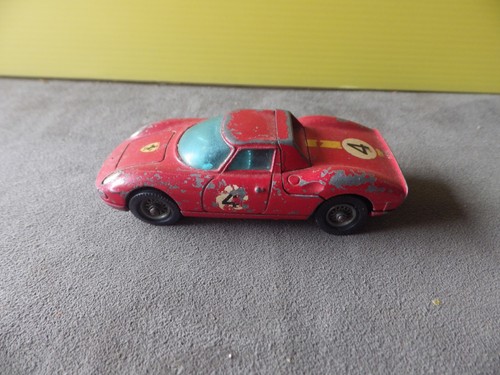 Epave corgi toys ferrari - corgi,
