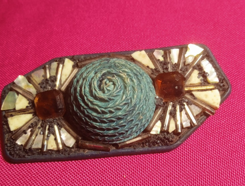 Broche fantaisie originale