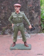 STARLUX  PARACHUTISTES  SERIE