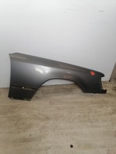 Aile avant droit MERCEDES 250 D