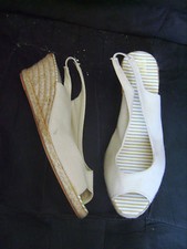 Chaussures ouvertes beiges à talons compensés en corde T 41 neuves