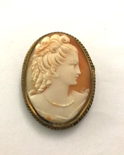 Ancienne et Grande broche camée coquille monture métal doré Portrait de Femme