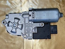 Moteur toit panoramique Peugeot 308 ( 2 )  Référence 441011A0