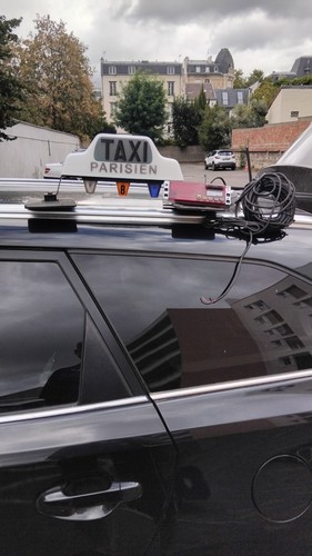 Lumineux taxi parisien avec - ,