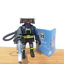 Playmobil 70734 Pompier 22 Personnage. Neuf. Collection..