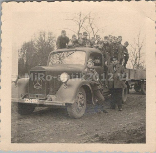 Photo troupe avec camion - avec, à