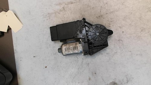 Moteur leve vitre avant - , droit