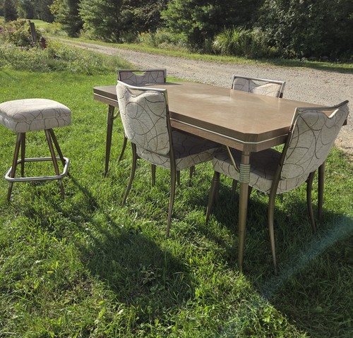 Vintage woodgrain formica - ,