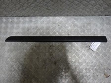 Baguette de porte arriere droite RENAULT MEGANE 2 PHASE 2 7701477639