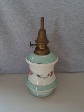 Lampe à pétrole / à huile