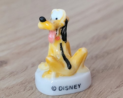 Fève pluto disney - -,