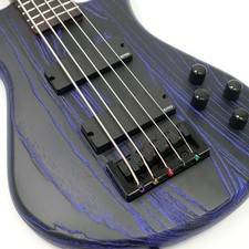Basse noire bleue Spector NS