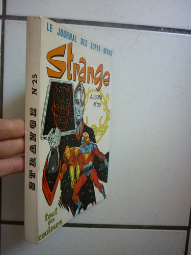 Lug reliure strange 25 - ,