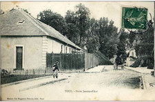 K49 - TOP CPA 1900 TOUL -