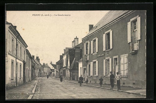 Cpa pezou gendarmerie - la,