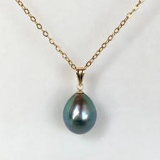 Pendentif en perles de culture de Tahiti 9,0 mm en or jaune massif 18 carats