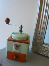 ANCIEN  MOULIN A CAFE PEUGEOT