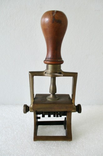 Ancien tampon encreur - ancien,