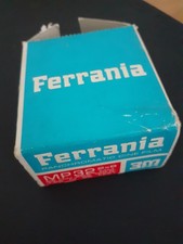 Pellicule Ferrania MP 32 Panchromatic cine film , 2x8mm. Avec notice et pochette