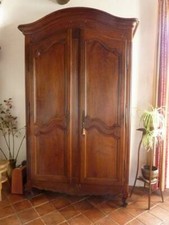 Grande armoire de pays, XVIIIe