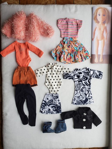 Lot vêtements pour poupée - vêtements,