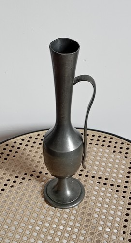 Ancien vase aiguière