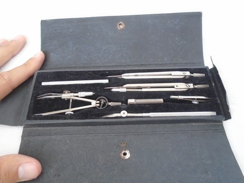 Ancienne boite cartonnee - ancienne,