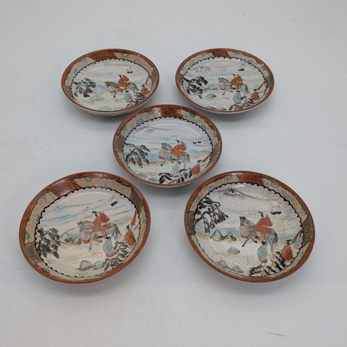 Lot petites assiettes - 5,