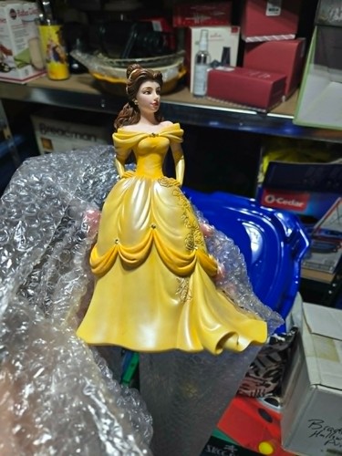 Disney showcase collection - showcase,