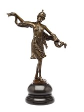 Bronze statue danseuse