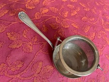 PASSOIRE A THE ARTICULEE  EN