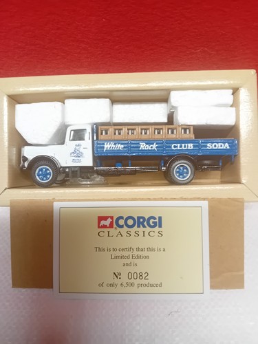 Miniature camion white corgi - miniature,