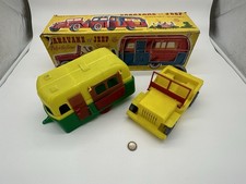 Rare Jouets SOP Grande Jeep Willys Et Caravane Polyéthylène Souple Incassable