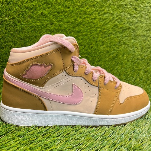 Nike air jordan mid - air,