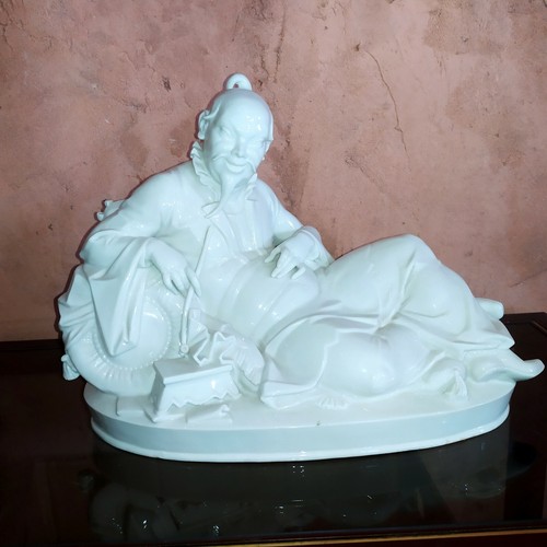 Sculpture porcelaine blanche