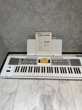 Clavier arrangeur interactif Roland E-09W avec haut-parleur intégré blanc