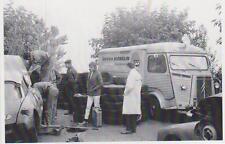 CITROEN DS ET CITROEN TYPE H HY TUB - MICHELIN - CARTE POSTALE 10 X 15 CM