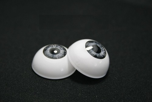 Une paire yeux - une, 18mm