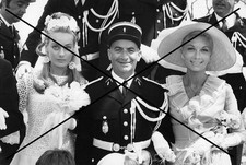 Photographie de LOUIS DE FUNES GENEVIEVE GRAD CLAUDE GENSAC