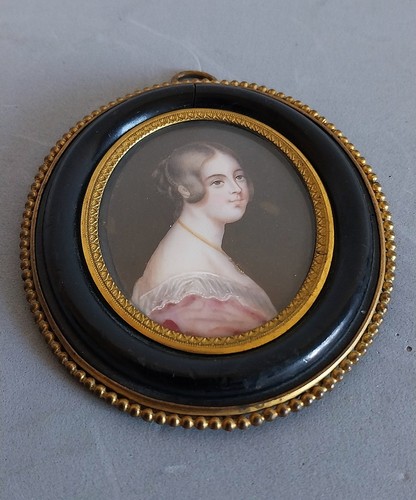 Portrait femme buste - portrait, en