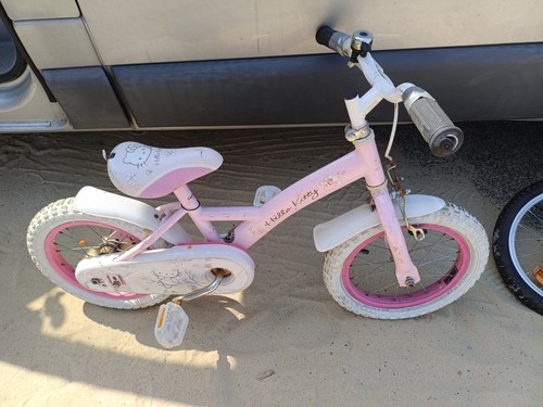 Vélo fille pouces hello - vélo,