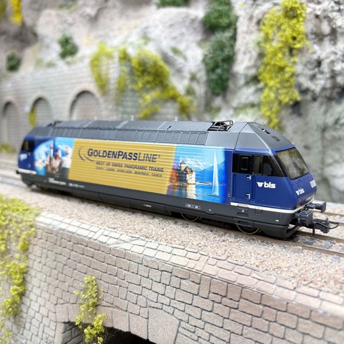 Locomotive électrique 465 - locomotive, re