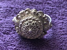 Objet de curiosité : Bague à