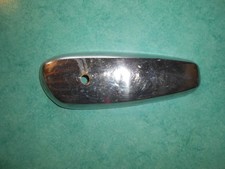 Enjoliveur gauche chromé