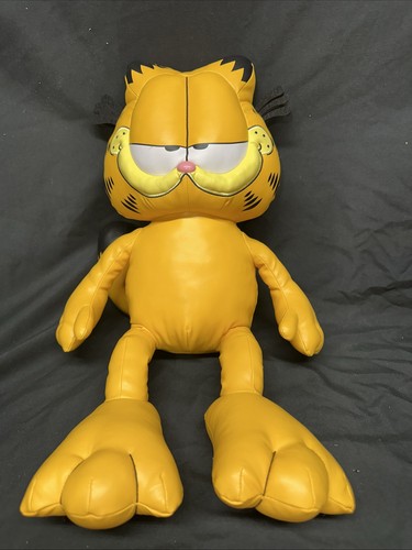 Garfield plush doll kidrobot - garfield,