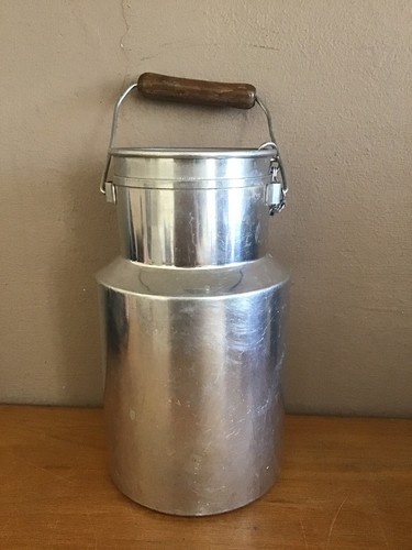 Ancien pot lait aluminium - lait,