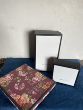 Lot de boîtes vides cartonnées Gucci