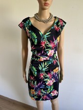 Robe noire et fleurie neuve